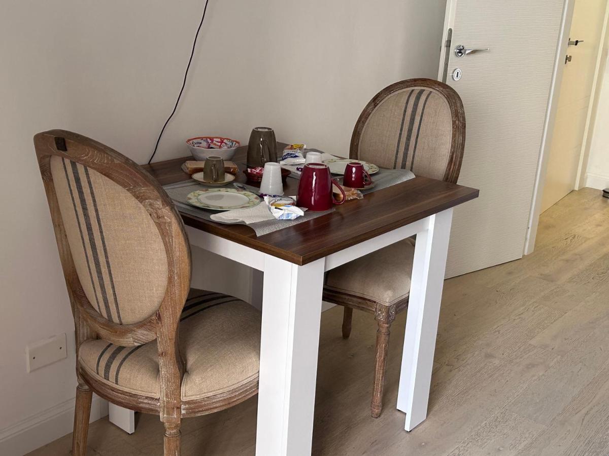 Delle Palme Rooms Elegante Monolocale In Centro 巴勒莫 外观 照片
